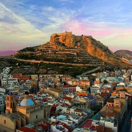 La Casita De Lucentum Apartment